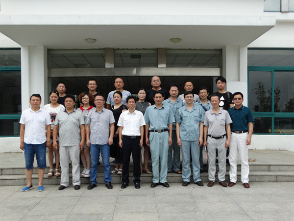 我系举行2017届学生毕业典礼 我系举行2017届学生毕业典礼