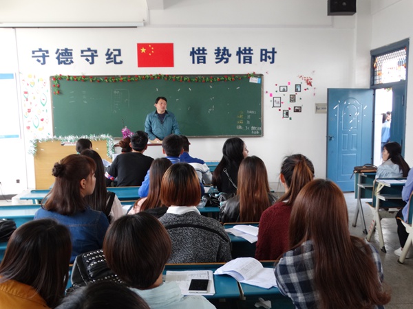 我系毕业生文明有序离校蔚然成风