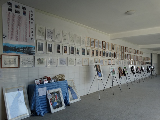 我系举办宏村写生作品汇报展