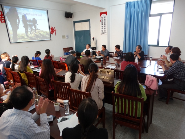 我系举办教科研能力提升专项培训