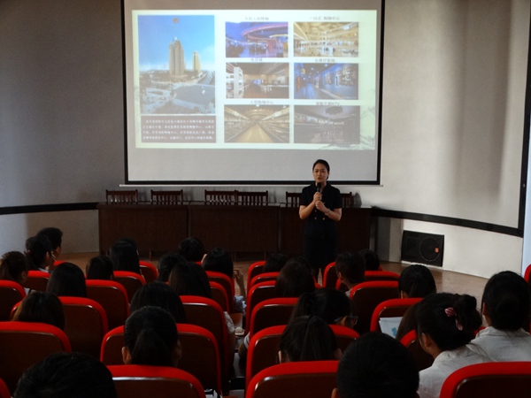 我系有序开展2015级教学实习工作 我系有序开展2015级教学实习工作