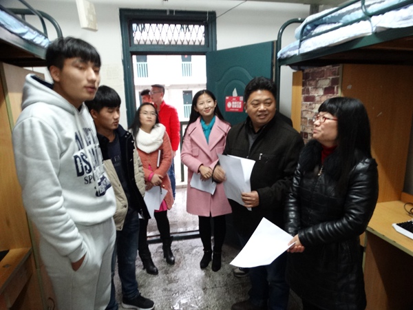 我系举办“我寝我秀”宿舍文化设计大赛