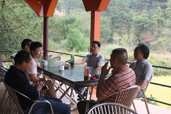 我系走访企业洽谈共建实习基地事宜