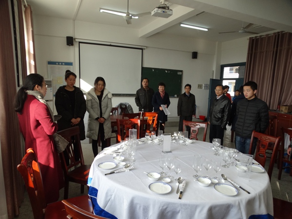 院领导来我系查看开学第一课